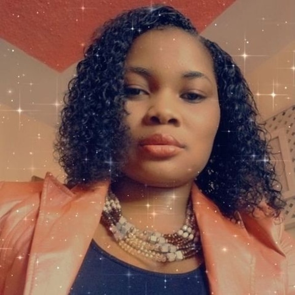Kerline Thelusma - Poshmark Profile Picture of Kerline Thelusma (@kerlinethelusma) on Poshmark
