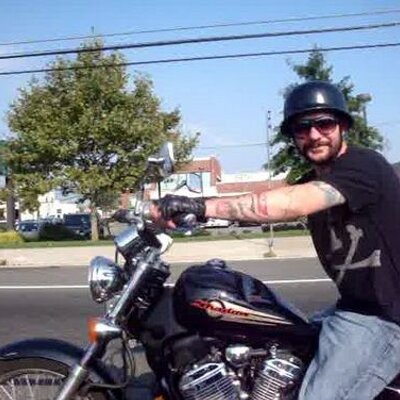 Profile Picture of John McGroarty (@JohnMcGroarty8) on Twitter
