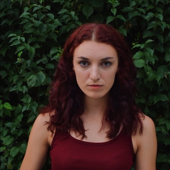 Profile Picture of Rose Scalish (@rosescalish) on Poshmark