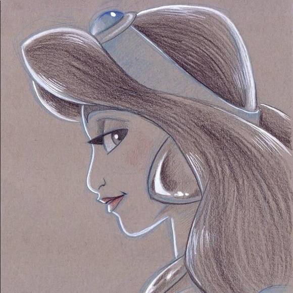 Profile Picture of Taryn Cobb (@scarletwidow) on Poshmark