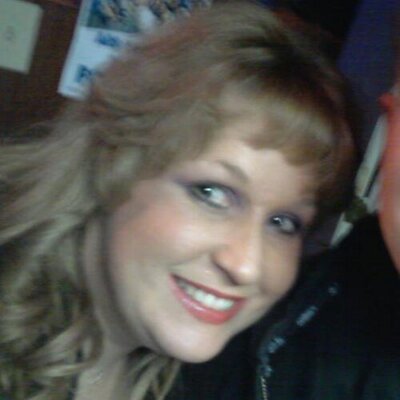 Profile Picture of Tamara Warren (@420cowgirlDown) on Twitter