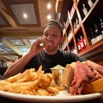 Profile Picture of Evan (@evan_lesser) on Instagram