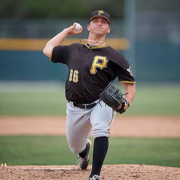 Profile Picture of Brandon Bingel (@bbingel) on Poshmark