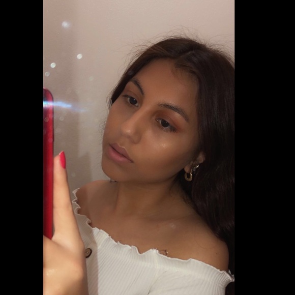 Profile Picture of Cindy Anzaldo (@ciindya) on Poshmark