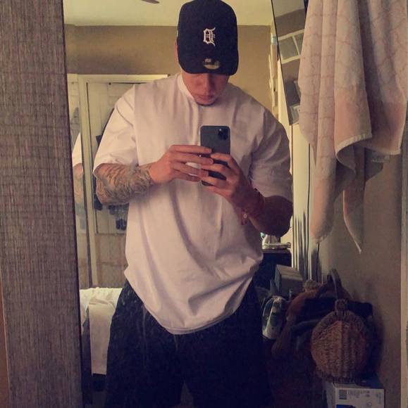 Profile Picture of Sabastian Chacon (@sabi9_) on Poshmark