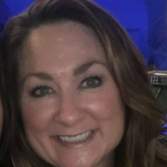 Profile Picture of Christine Wachter mikesell (@christinewachte) on Poshmark