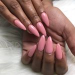 Profile Picture of DesiRee Anderson (@thenailplug__) on Instagram