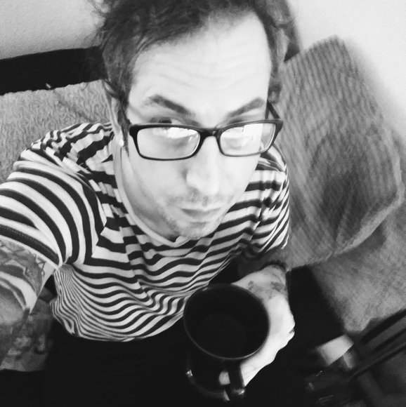 Profile Picture of Justin Pethe (@justinpethe4) on Poshmark