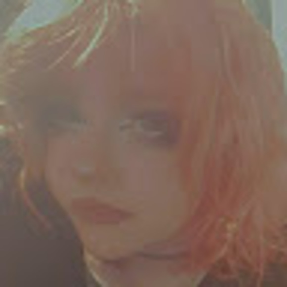 Profile Picture of Rayne Hardesty (@vundaberry) on Poshmark