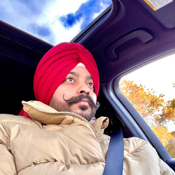 Profile Picture of Harneet Singh (@harneet333) on Poshmark