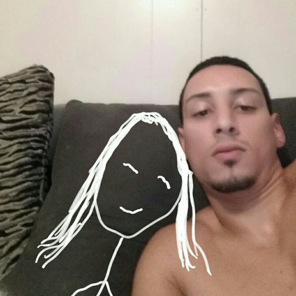 Profile Picture of Gregory Ayala (@bebo16263) on Poshmark