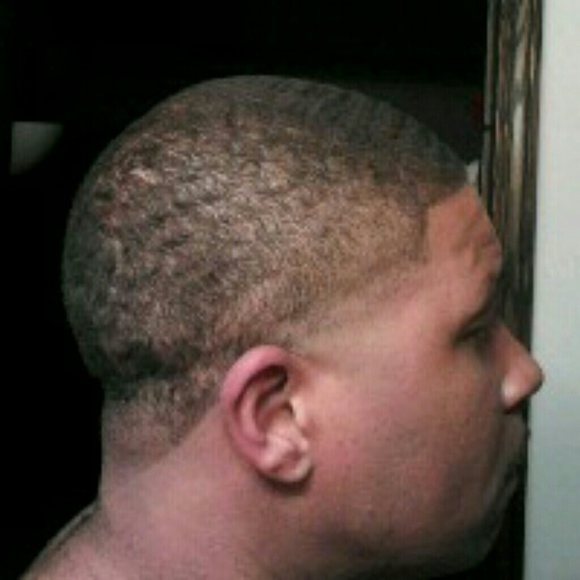 Profile Picture of Nathaniel Walker (@fruitkwan) on Poshmark