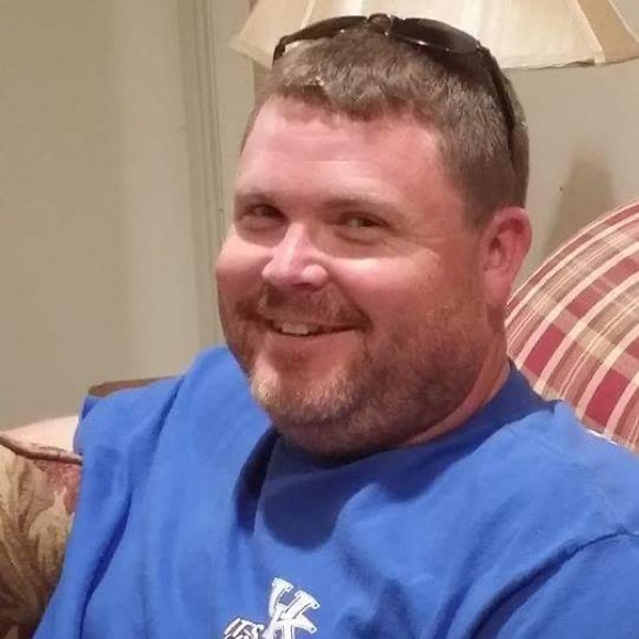 Profile Picture of Jason Hightower (@jasonearlh) on Poshmark