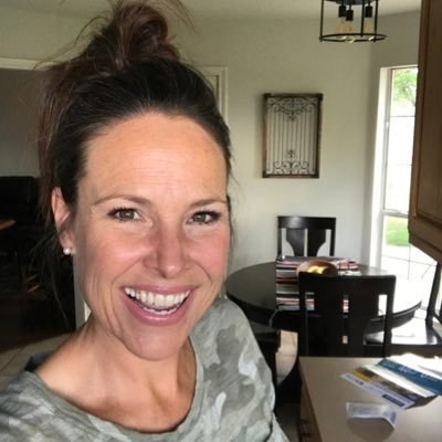 Profile Picture of Mandy Matthews (@immandymatthews) on Twitter