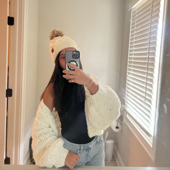 Profile Picture of Catalina Berilla (@cataberilla) on Poshmark