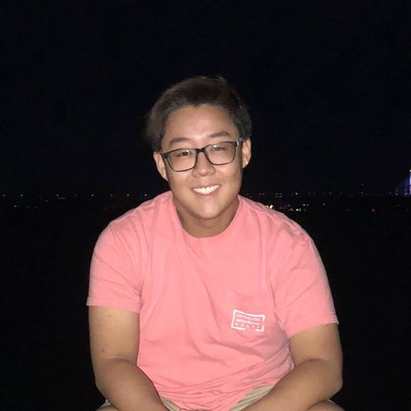 Profile Picture of Brandon Han (@bhan14) on Poshmark