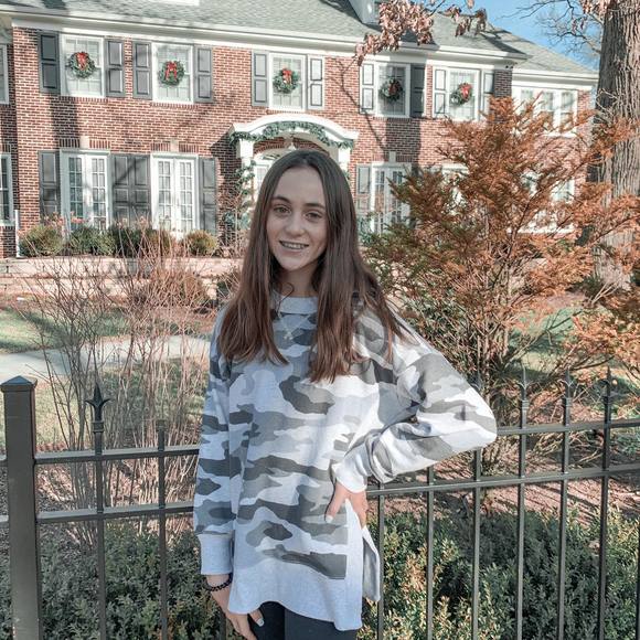 Amy Heck bronder - Poshmark Profile Picture of Amy Heck bronder (@cabronder) on Poshmark