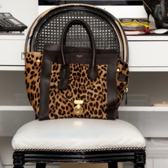 Profile Picture of Andrea Bobb (@andbobb) on Poshmark