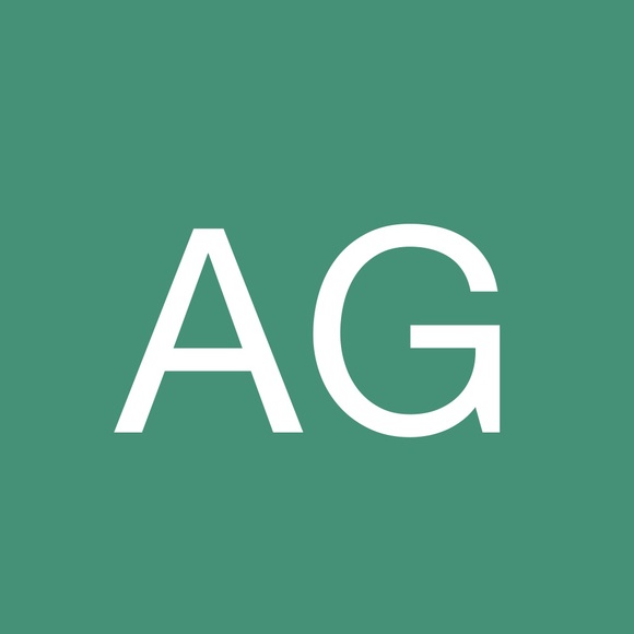 Profile Picture of Andrew Golden (@agolden15) on Poshmark