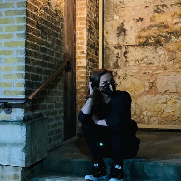 Profile Picture of Justine Kapela (@justinekapela) on Poshmark