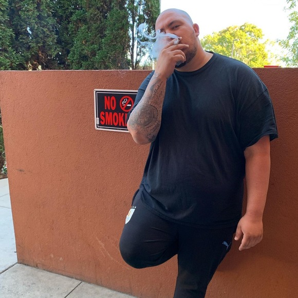 Profile Picture of Laz Haces (@lazhaces) on Poshmark