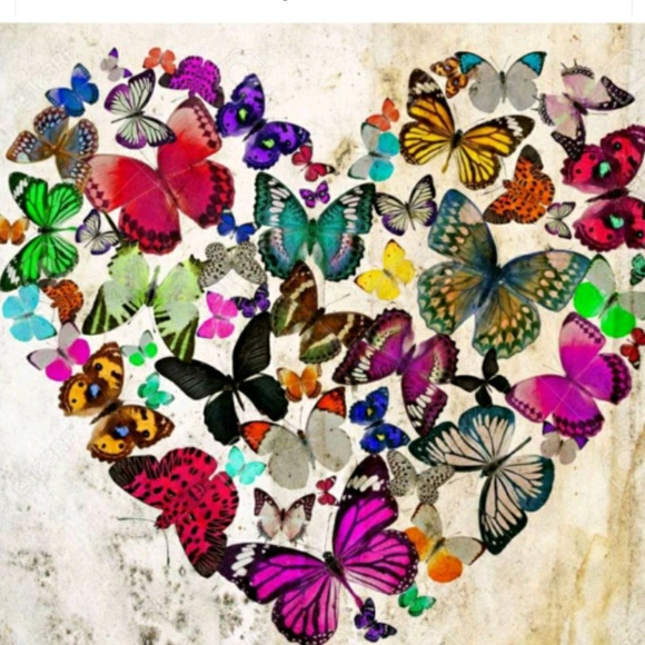 Profile Picture of Robin Bell (@rbell1212) on Poshmark