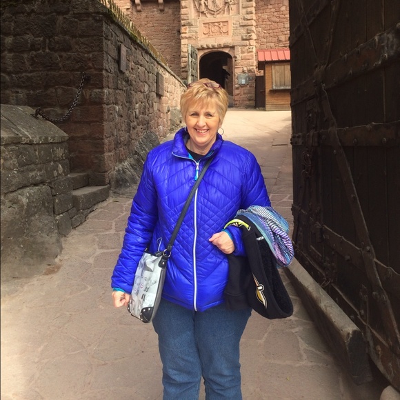 Profile Picture of Marcia Goff (@marciagoff) on Poshmark