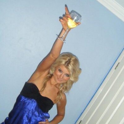 Profile Picture of Carly Jane Watts (@carlyjane21) on Twitter
