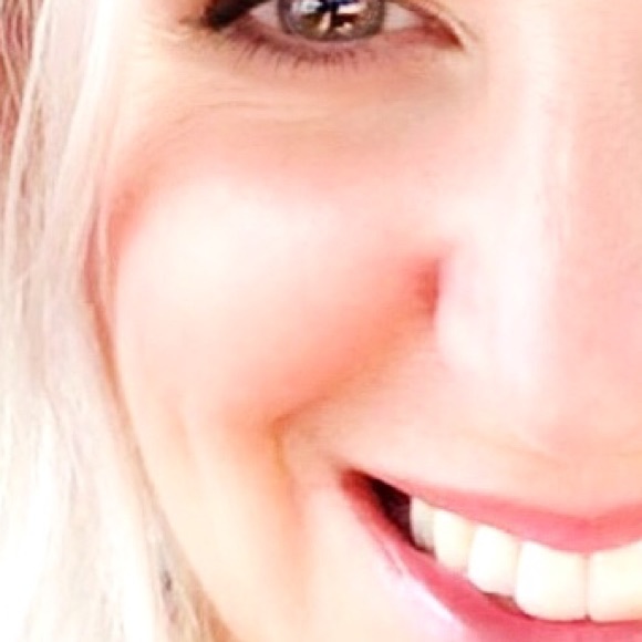 Profile Picture of Brigitte Mackey (@bmackey19) on Poshmark