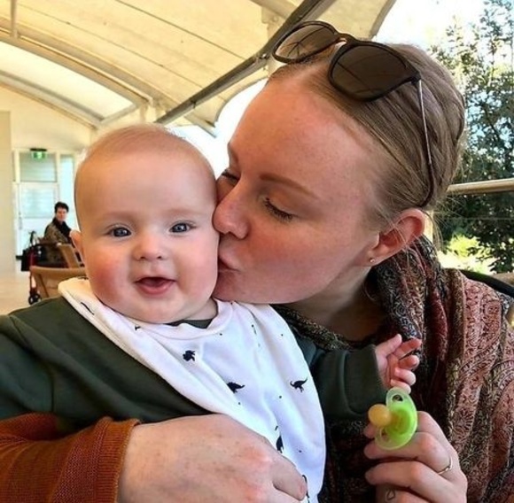 Profile Picture of Chelsea Drent (@chelseadrent) on Poshmark