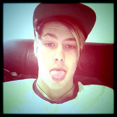 Profile Picture of James Wilson (@Jamesyoe) on Twitter