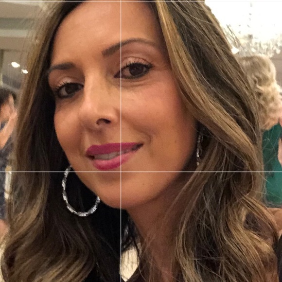 Profile Picture of Tina Shuker (@fatenshuker) on Poshmark