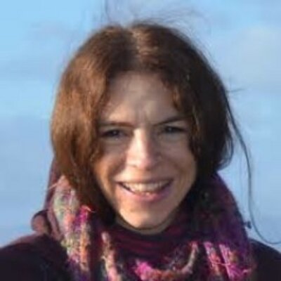 Profile Picture of Julie Heaton (@julieheatonart) on Twitter