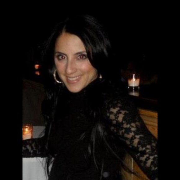 Profile Picture of Alexandra Anastasio (@sambuka04) on Poshmark