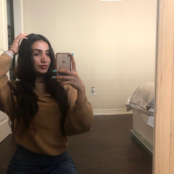 Profile Picture of Jasmine Toor (@jasminetoor) on Poshmark