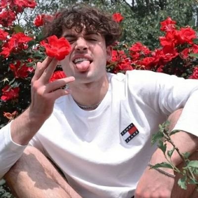 Profile Picture of Garrett Overboe Fanpage (@GoverboeF) on Twitter