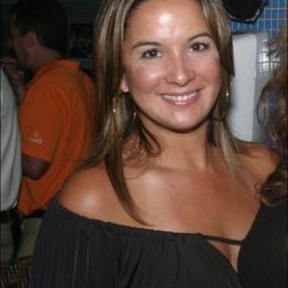 Myrna Mercado - Poshmark Profile Picture of Myrna Mercado (@myrnamercado) on Poshmark