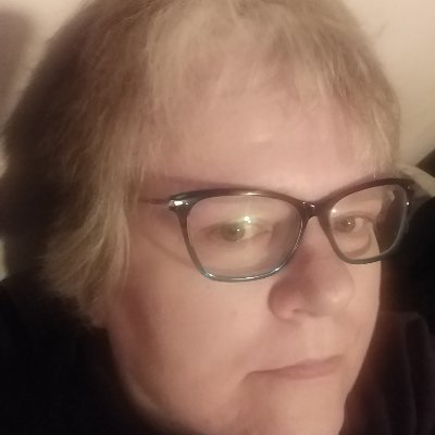 Profile Picture of Violet Fields (@violetfields_) on Twitter