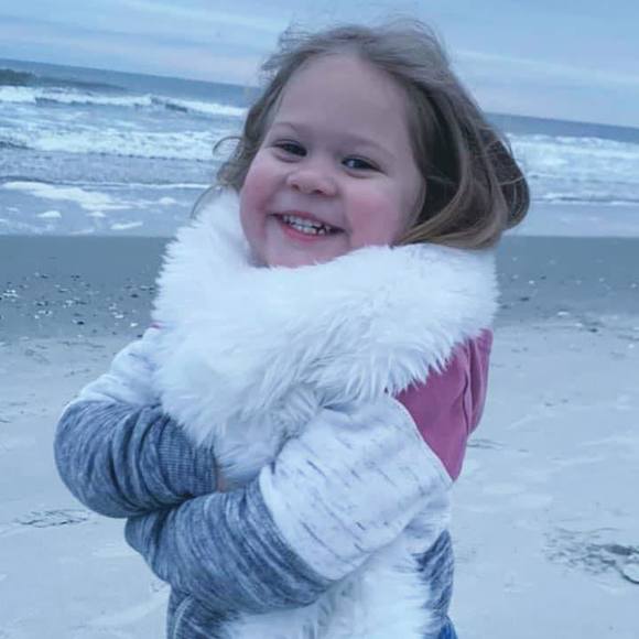 Profile Picture of Felesia Sampson-crabtree (@felesias) on Poshmark