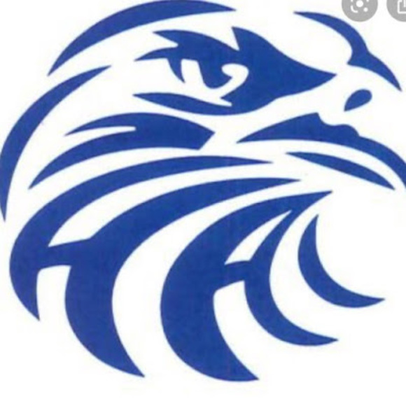 Profile Picture of Daniel Malloy (@coolperson1706) on Poshmark