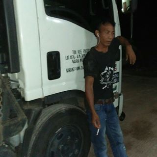 Profile Picture of Jer Lye (@jer.lye.56) on Facebook