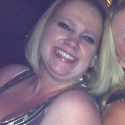 Profile Picture of Sharron Cook (@Shazzieliz) on Twitter