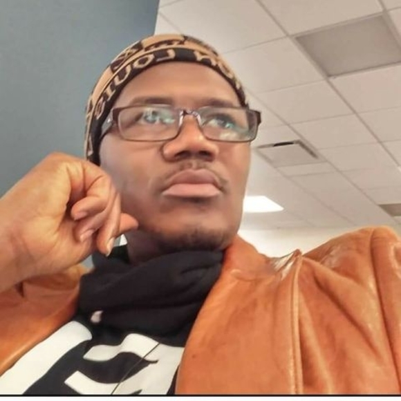 Profile Picture of J curtis Duncan (@jcbrewer802) on Poshmark