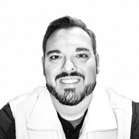 Profile Picture of Adam Moxley (@almoxley1884) on Poshmark