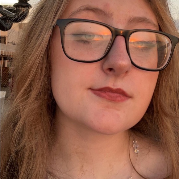 Profile Picture of Grace Baumgartner (@gracelxk) on Poshmark