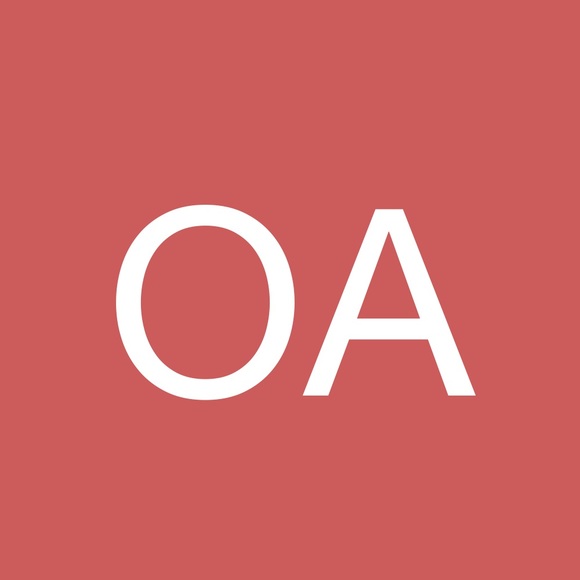 Profile Picture of Olga Akselrod (@pypcik27) on Poshmark