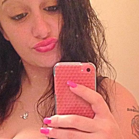 Profile Picture of Juanita Dibitetto (@boobops1) on Poshmark