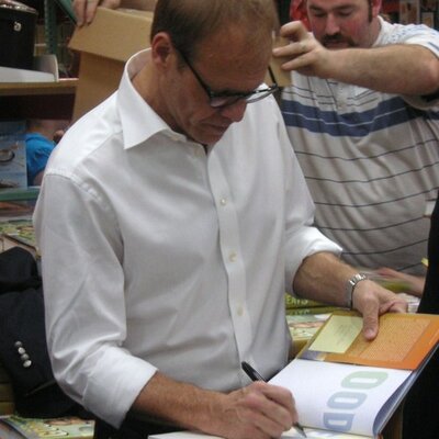 Profile Photo of Alton Brown (@AltonBrownFans) on Twitter