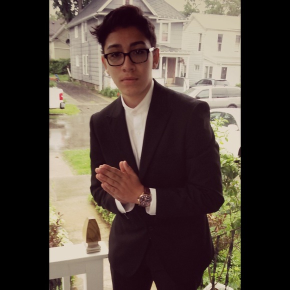 Profile Picture of Alejandro Collazo (@bossinup20) on Poshmark