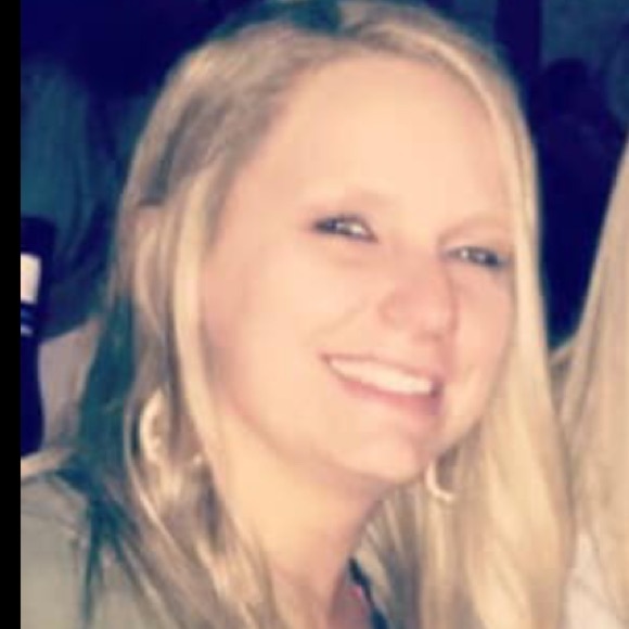Profile Picture of Mikala Jones (@mjones928) on Poshmark